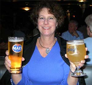 A two-fisted beer drinker