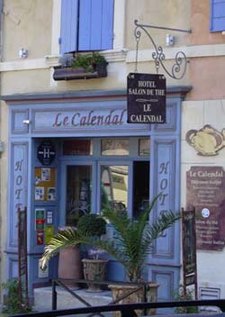 Entrance to Le Calendal