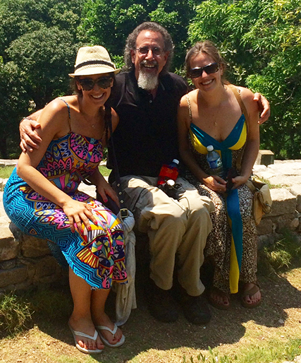Surrounded by beauties (Marney and Lindsay) at the Hemingway House in Havana