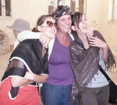 Mother and daughters from Uruguay who we met on our tour of Petra